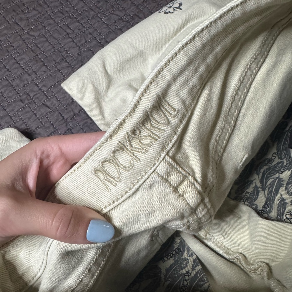 Rock & Roll Cowgirl Cream Jeans - Picture 4 of 5
